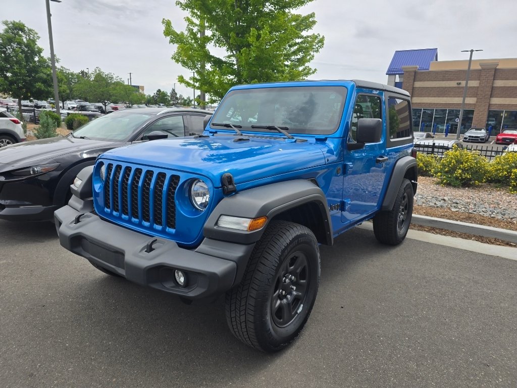 2024 Jeep Wrangler Sport's photo