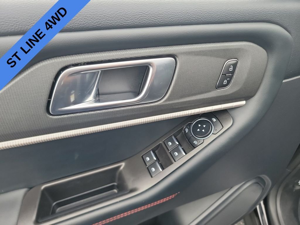 Used 2025 Black Ford ST-Line image 21