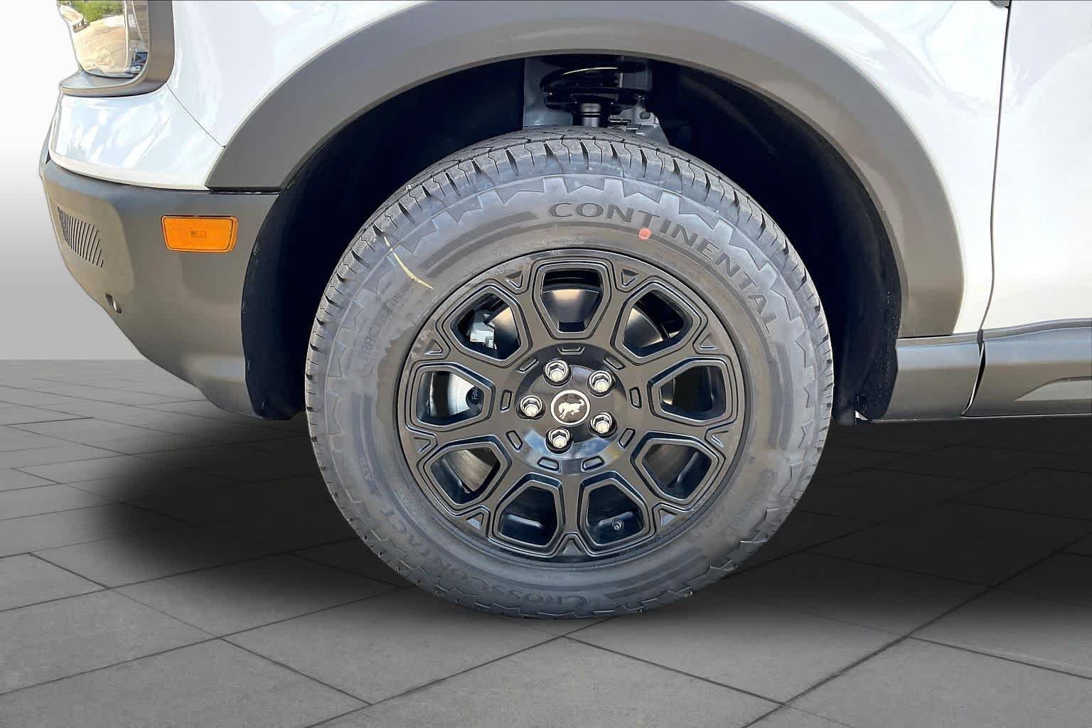 New 2026 Oxford White Ford Badlands® image 11