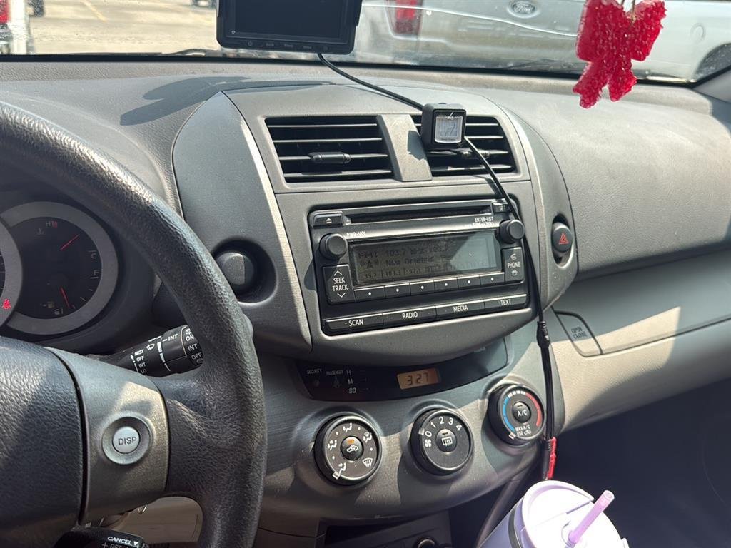 Used 2012 Classic Silver Metallic Toyota BASE image 1