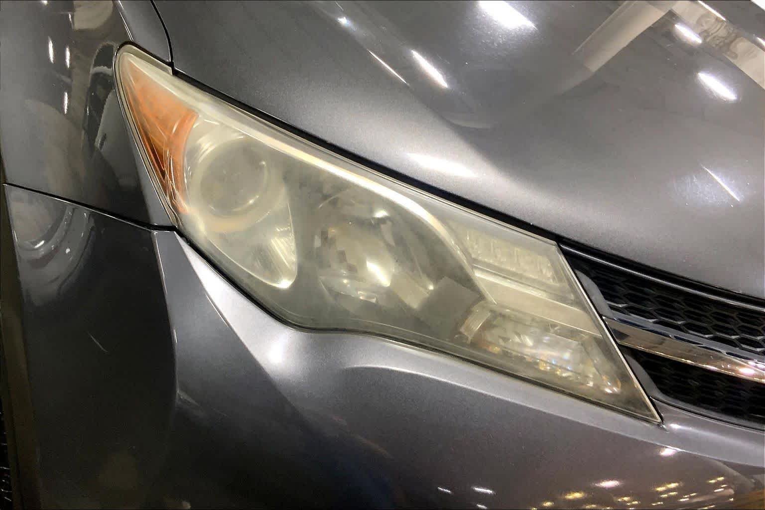 Used 2014 Magnetic Gray Metallic Toyota XLE image 28