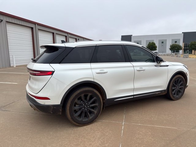Used 2020 White Lincoln Standard image 5
