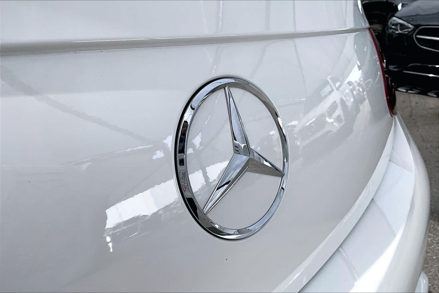 Used 2023 Polar White Mercedes-Benz C 300 image 10
