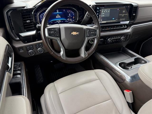 Used 2024 Iridescent Pearl Tricoat Chevrolet LTZ image 10