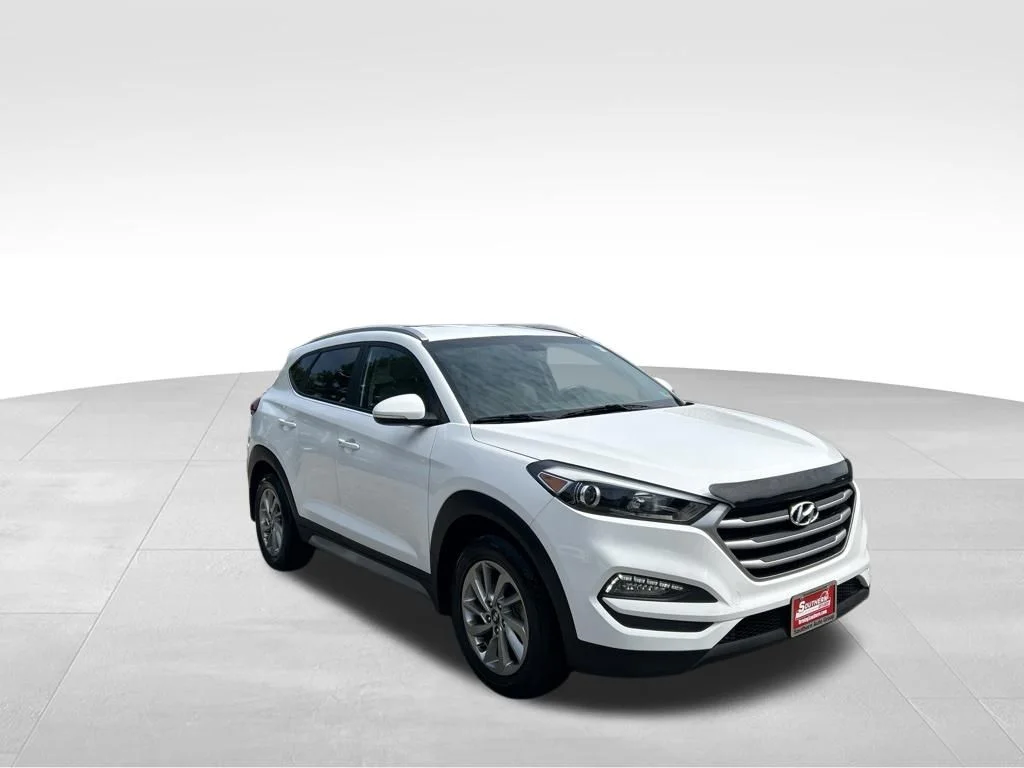 Used 2018 White Hyundai SEL Plus image 8