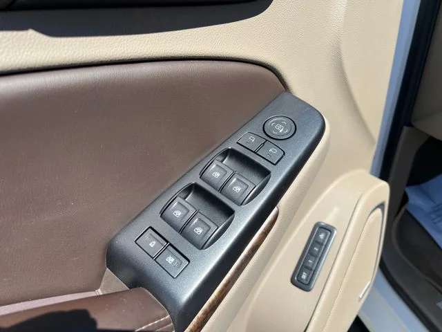Used 2015 White Chevrolet LT image 13