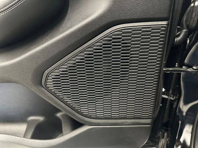 New 2026 Black Jeep Laredo Altitude image 24