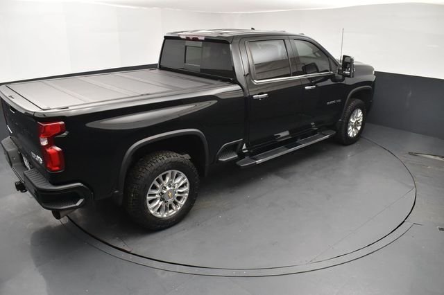 Used 2022 Black Chevrolet High Country image 18