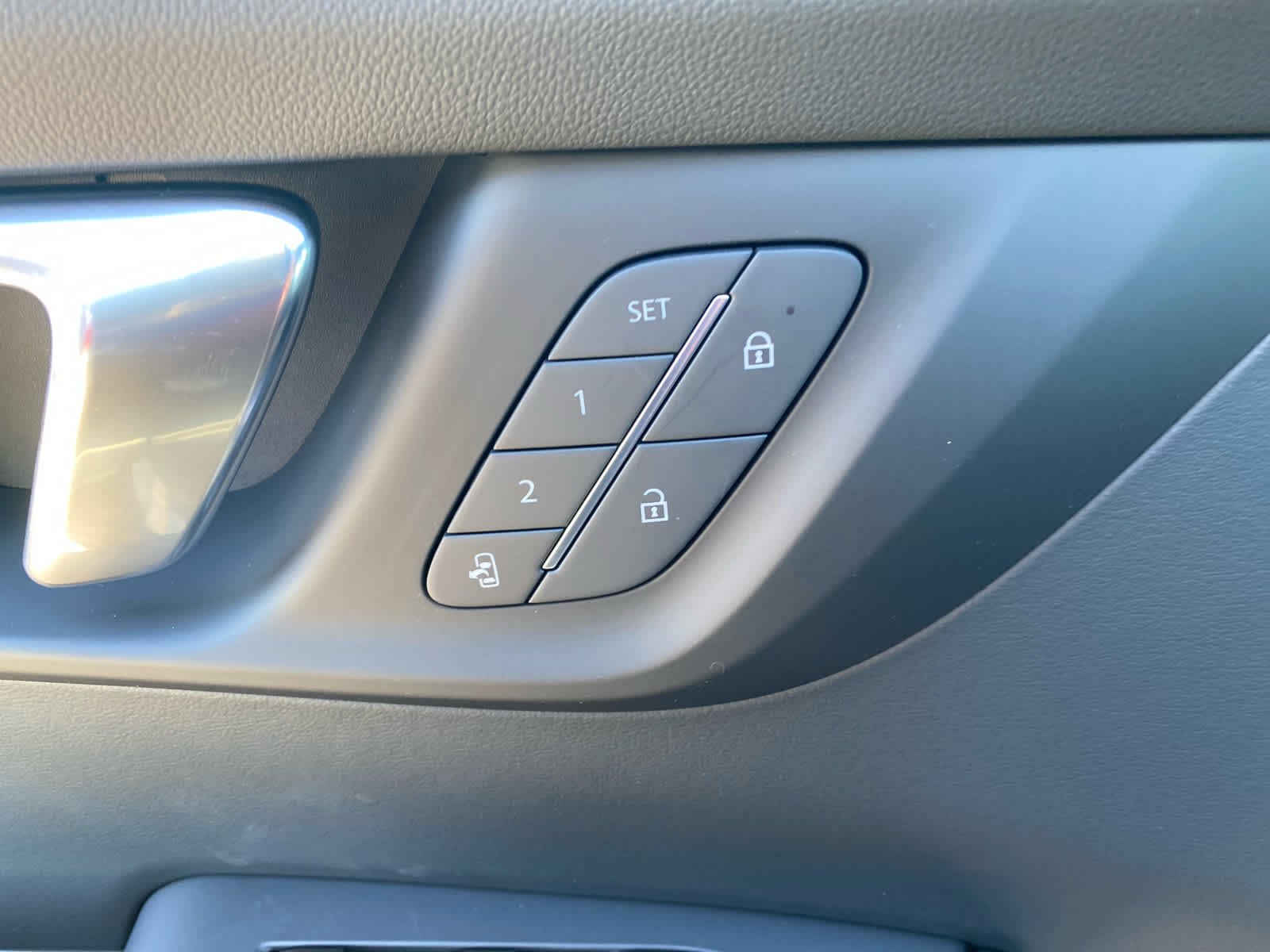2027 Buick Enclave Preferred - Photo 7