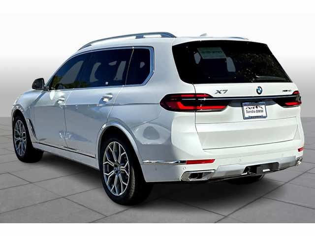 New 2026 Mineral White Metallic BMW xDrive40i image 12