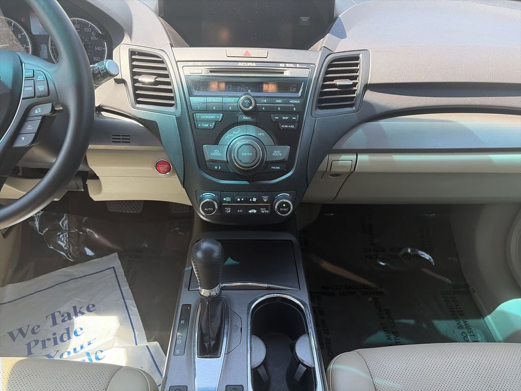 Used 2014  Acura Technology Package image 15
