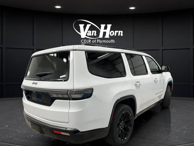 New 2026 Bright White Clear-Coat Exterior Paint Jeep Limited Reserve image 7