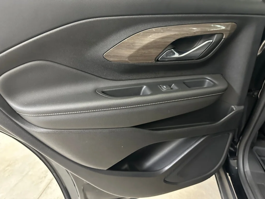 Used 2023 Ebony Twilight Metallic GMC Denali image 21