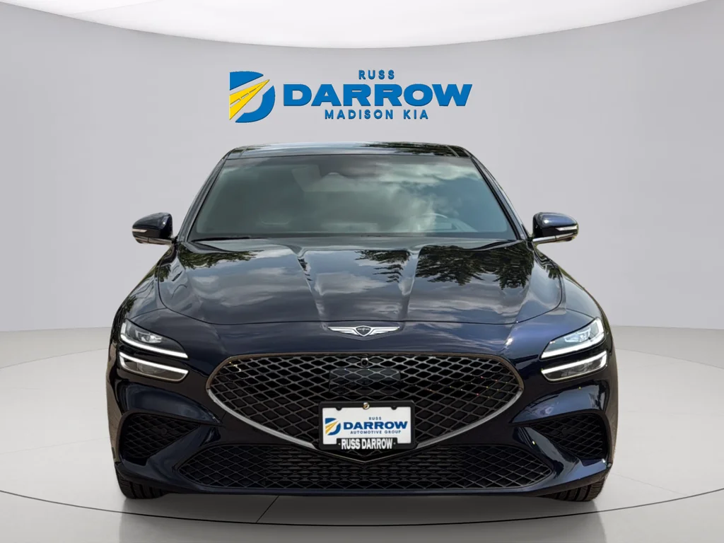 Used 2026 Capri Blue Genesis 3.3T Sport Prestige image 8