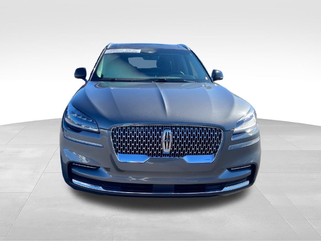 Used 2024 Gray Lincoln Premiere image 8