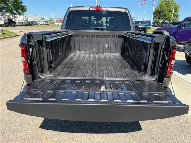 New 2026 Granite Crystal Metallic Clear-Coat Exterior Paint RAM Laramie image 6