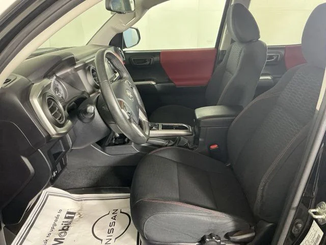 Used 2017 Black Toyota SR5 image 12