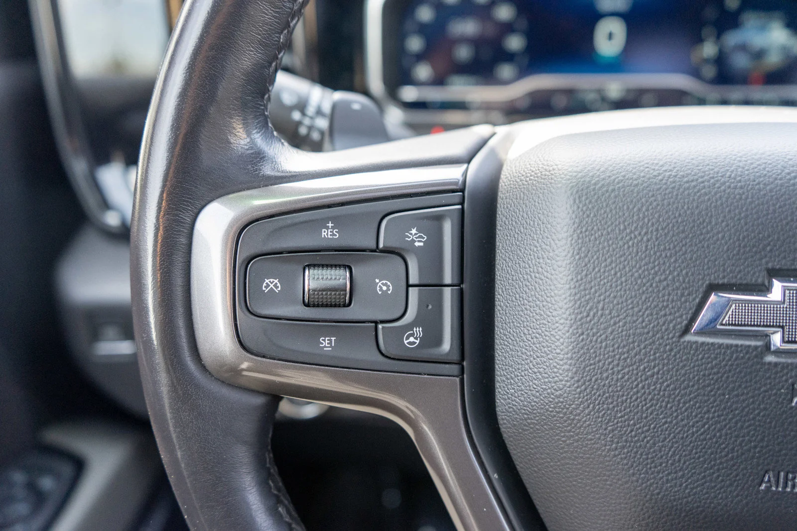 Used 2023 Black Chevrolet ZR2 image 26