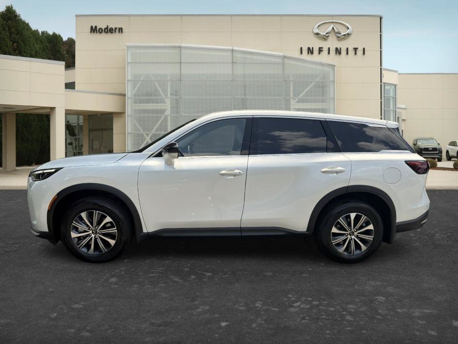 New 2027 Radiant White INFINITI PURE image 8