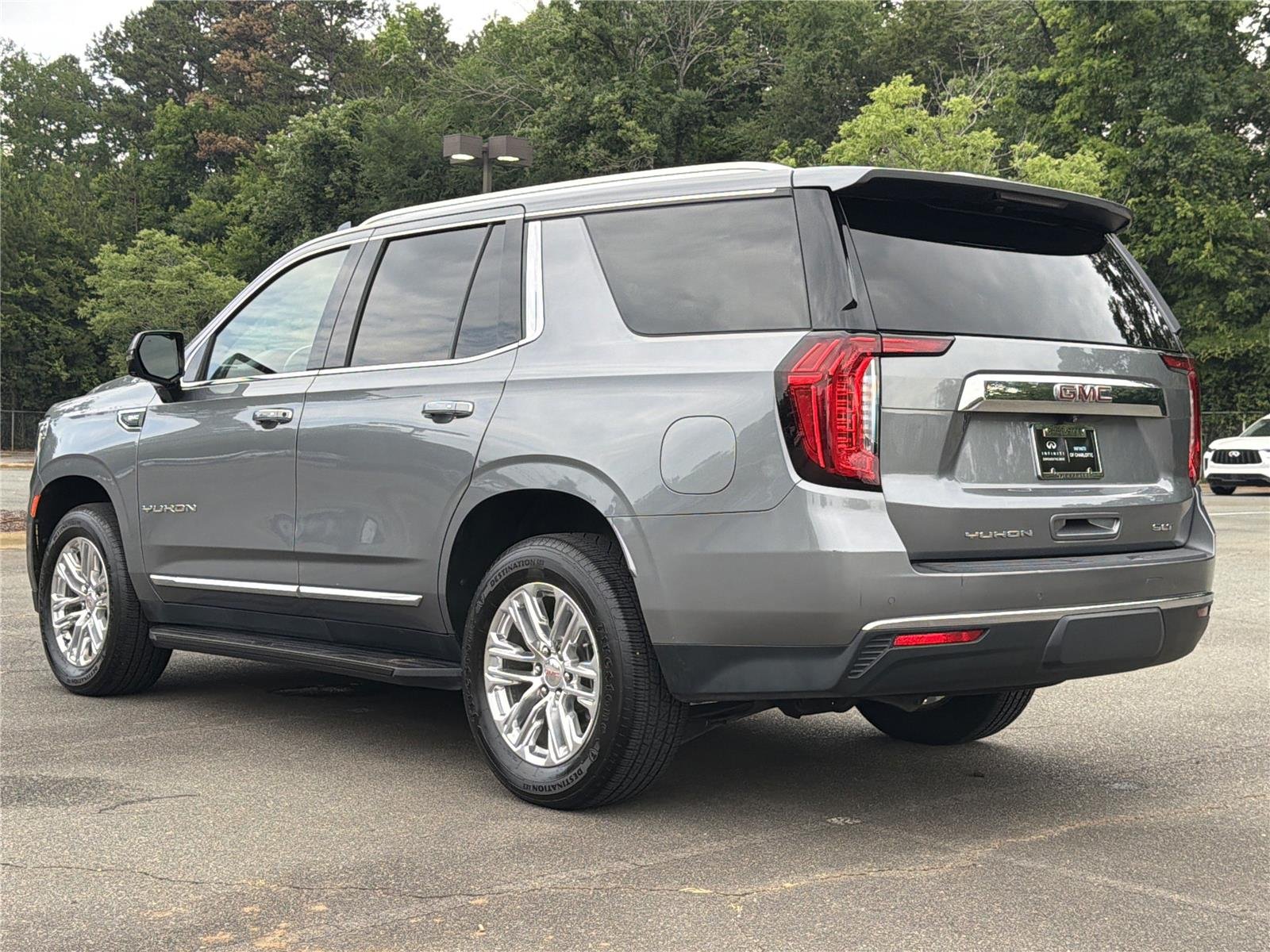 Used 2021 Satin Steel Metallic GMC SLT image 24