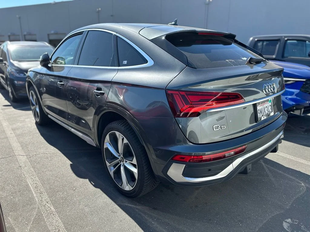 Used 2024 Daytona Gray Pearl Effect Audi 45 S line Premium image 4