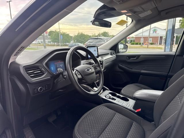 Used 2024 Black Metallic Ford Active image 8