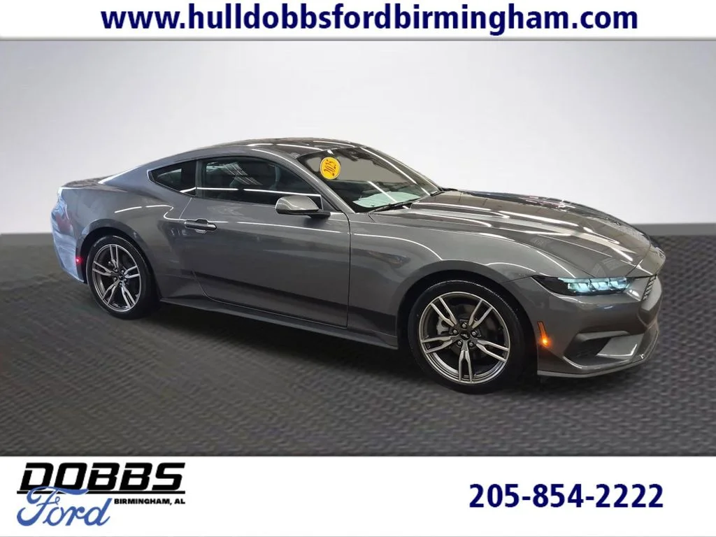 2025 Ford Mustang EcoBoost Fastback's photo