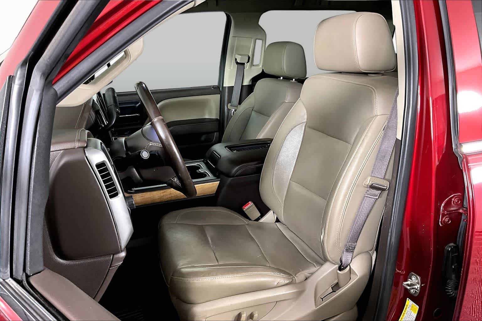 Used 2018 Cajun Red Tintcoat Chevrolet LTZ image 8