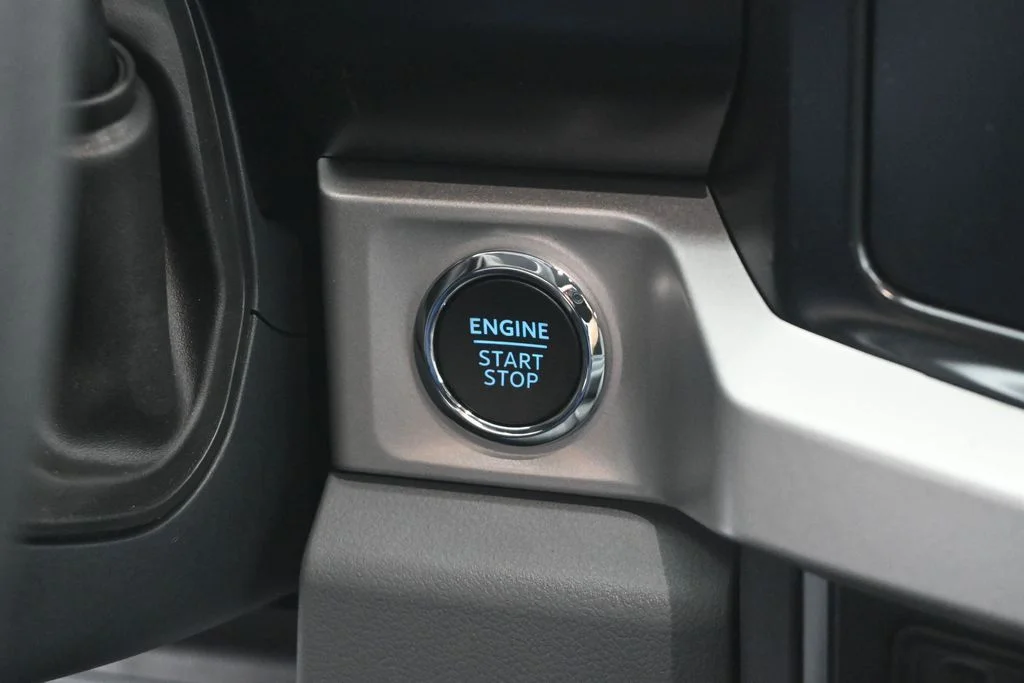 New 2026 Carbonized Gray Metallic Ford XLT image 13