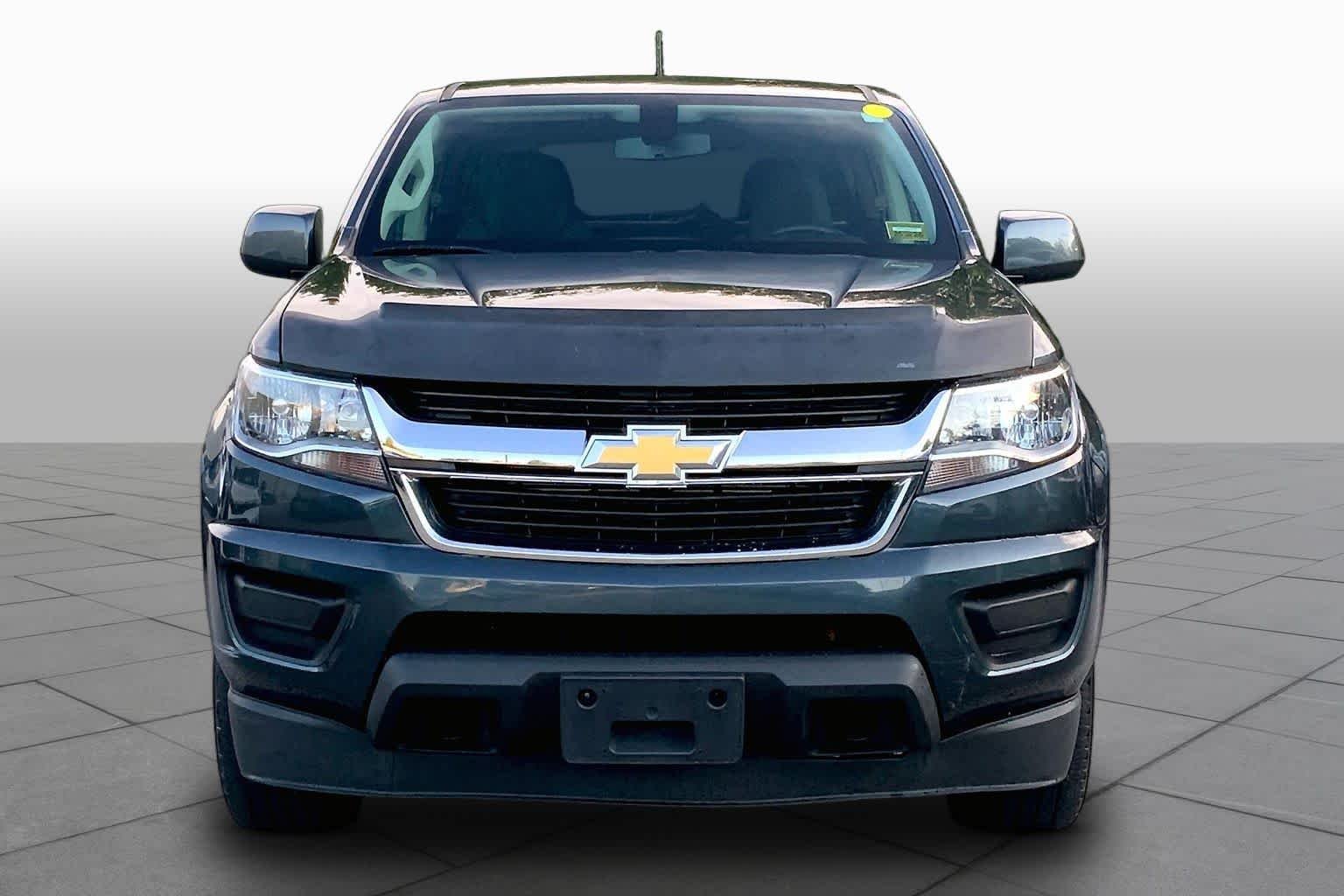 Used 2019 Shadow Gray Metallic Chevrolet 4WD LT image 4