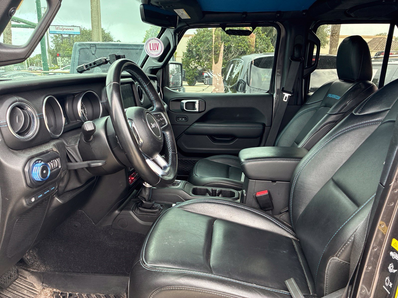 Used 2021 Gray Jeep Unlimited Rubicon 4xe image 9