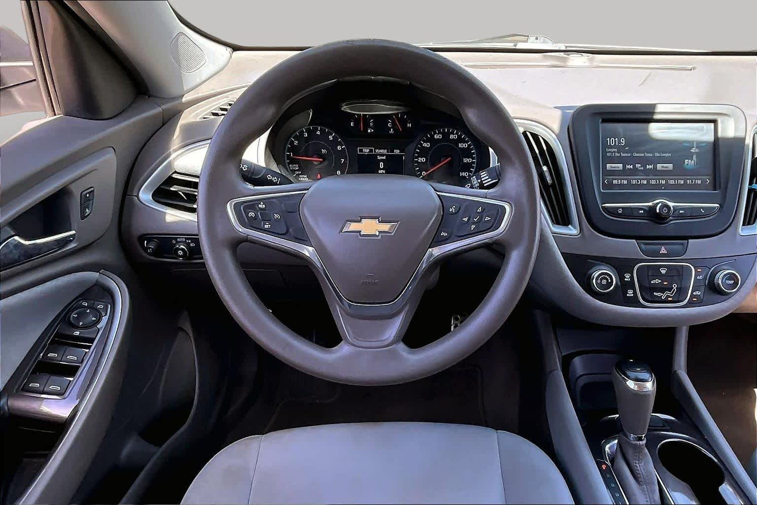 Used 2016 Summit White Chevrolet LS image 6