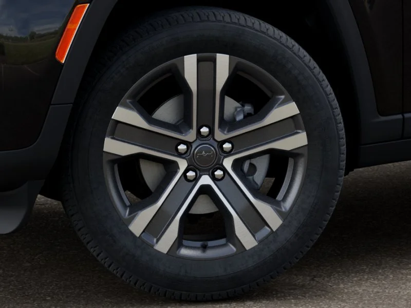 New 2027 High-Gloss Black Paint Jeep Limited image 8