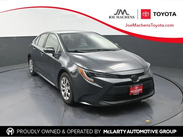 Used 2024  Toyota LE image 1