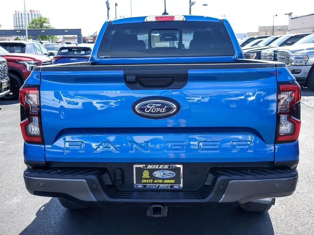 Used 2024 Blue Metallic Ford LARIAT image 7