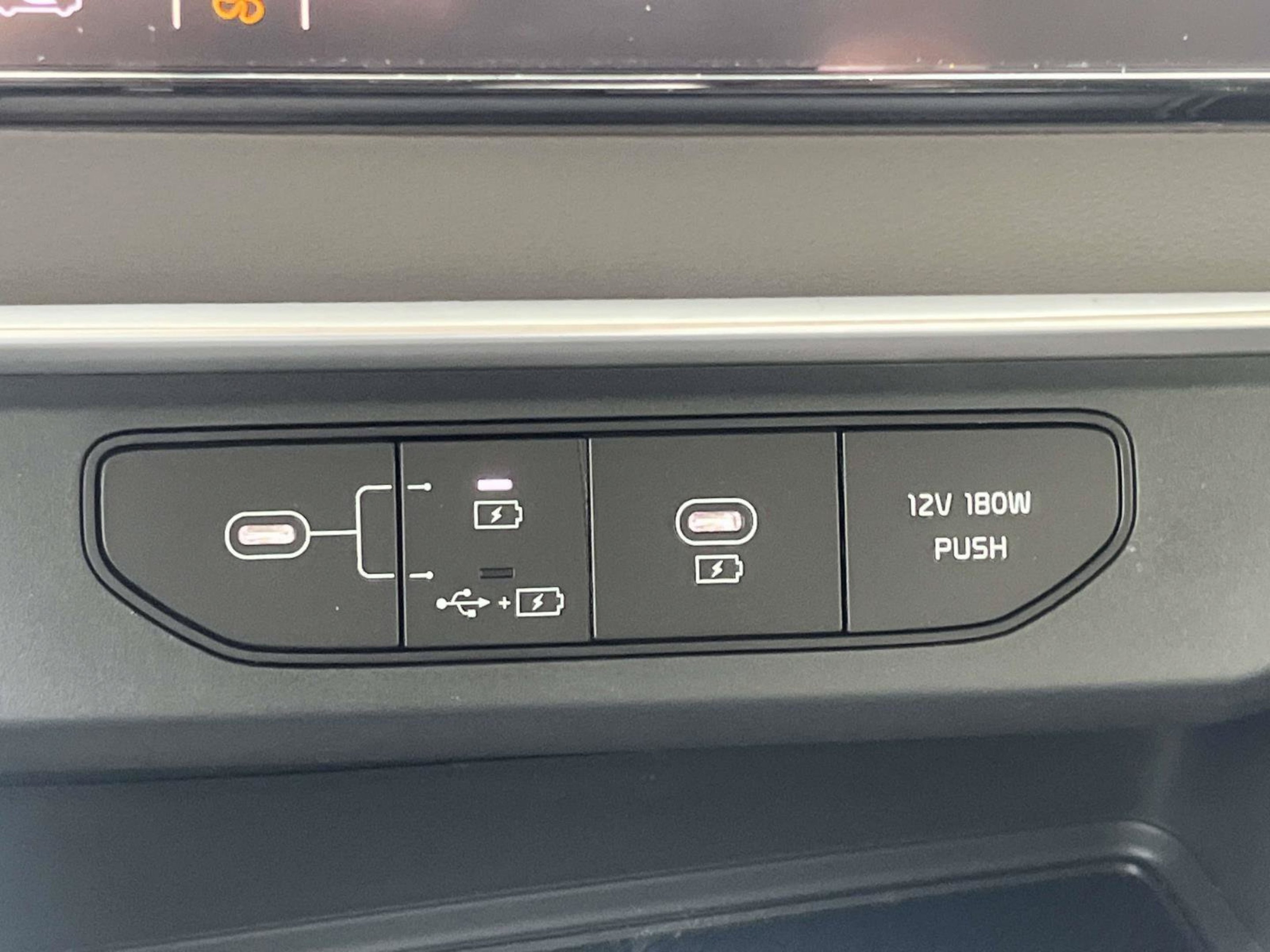 New 2026 Snow White Pearl Kia LXS image 28