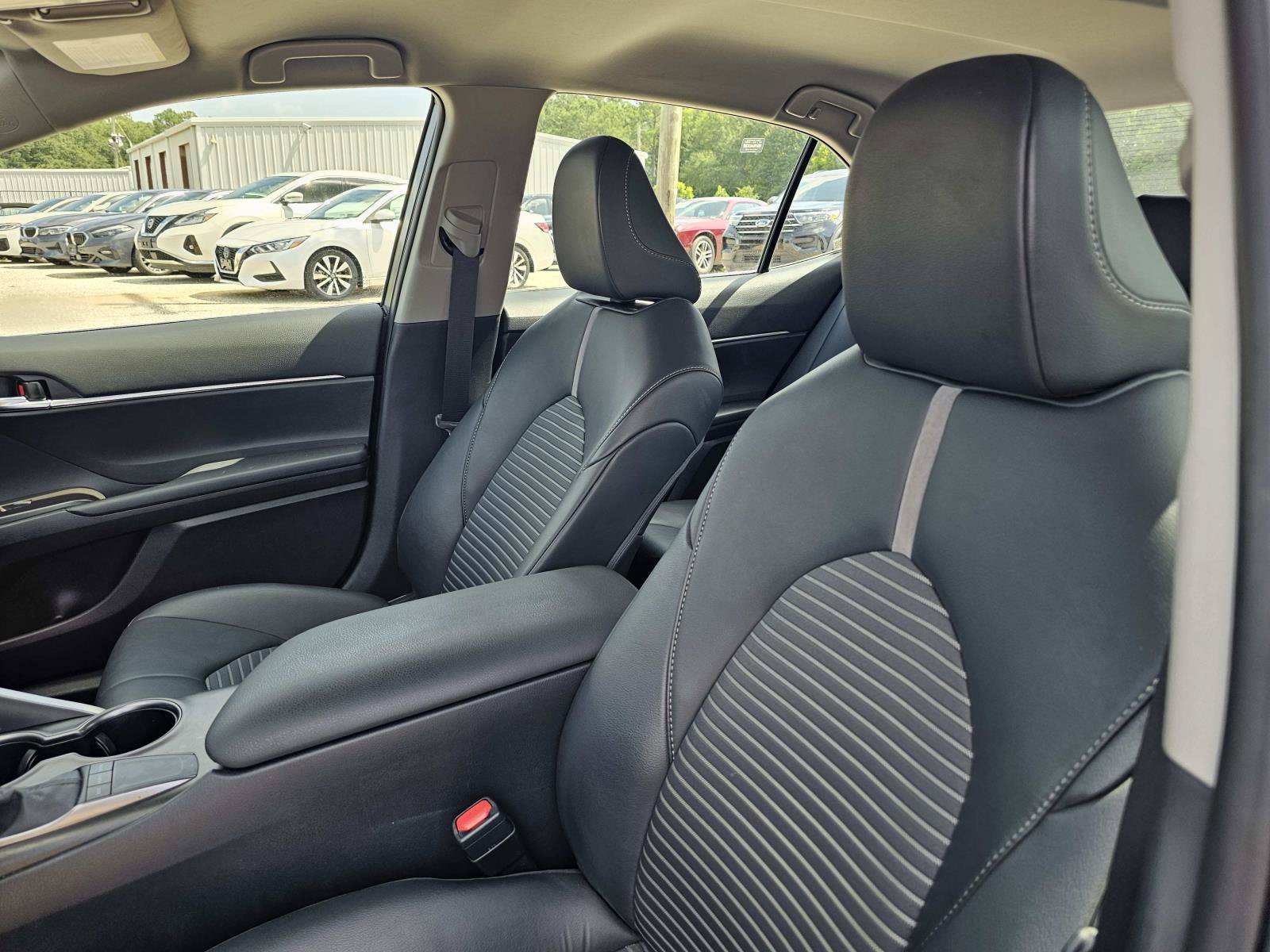 2024 Toyota Camry SE - Photo 17