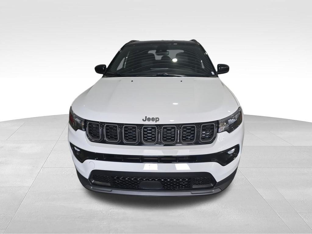New 2026 Bright White Clear-Coat Exterior Paint Jeep Limited image 3