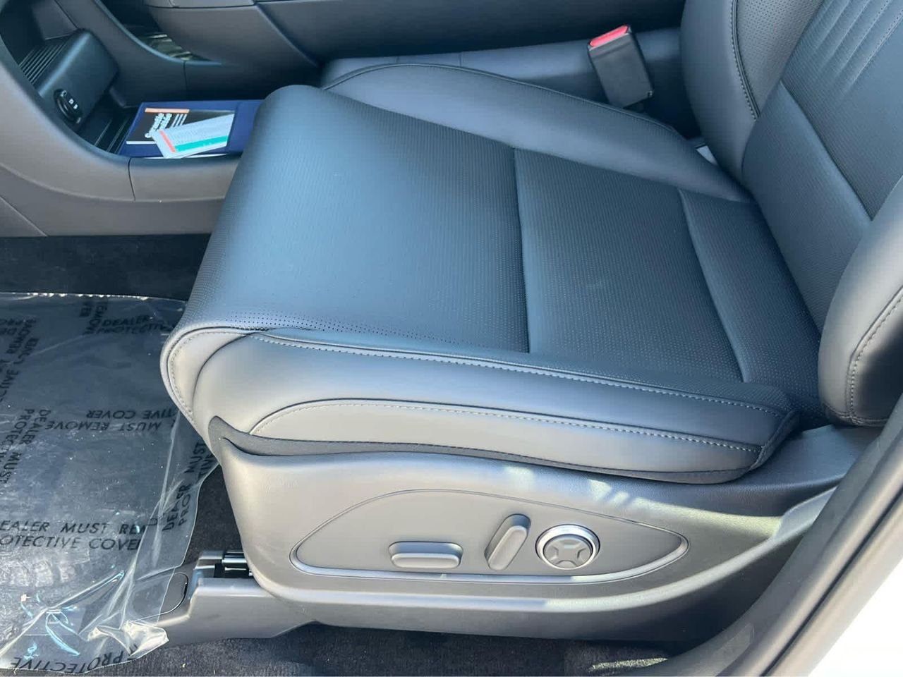 New 2026 Creamy White Pearl Hyundai SEL Premium AWD image 31