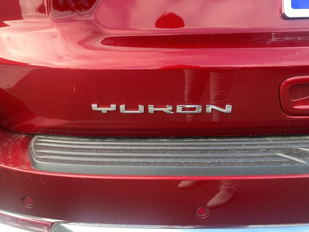 2025 GMC Yukon XL Denali - Photo 10