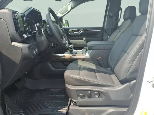 New 2026 Summit White Chevrolet LT Trail Boss image 16