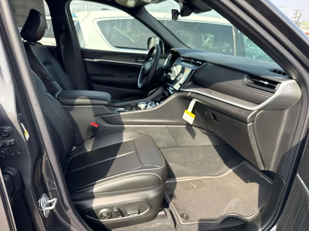 New 2026 Gray Jeep Limited image 37