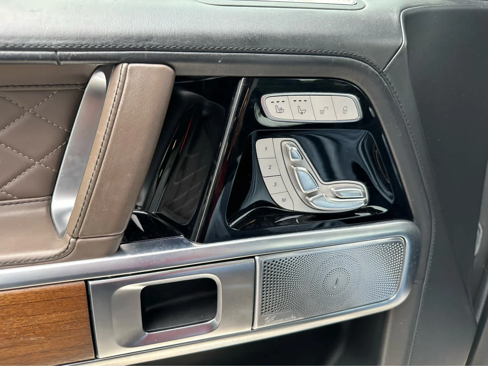 Used 2022 MANUFAKTUR Platinum Magno Mercedes-Benz G 550 image 17