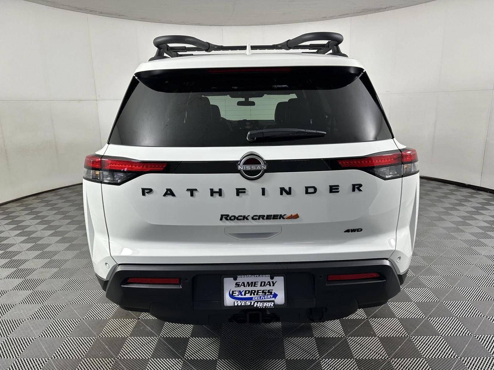 Used 2025 Glacier White Nissan Rock Creek image 22
