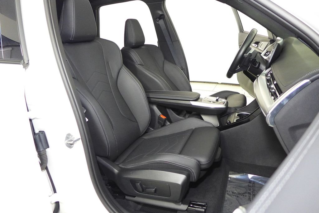 Used 2023 Alpine White BMW xDrive28i image 19