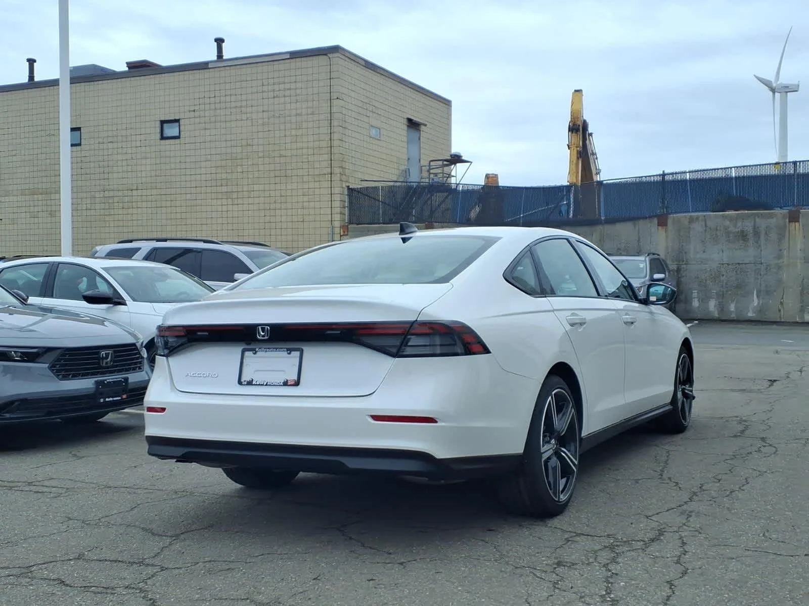 New 2026 Platinum White Pearl Honda SE image 3