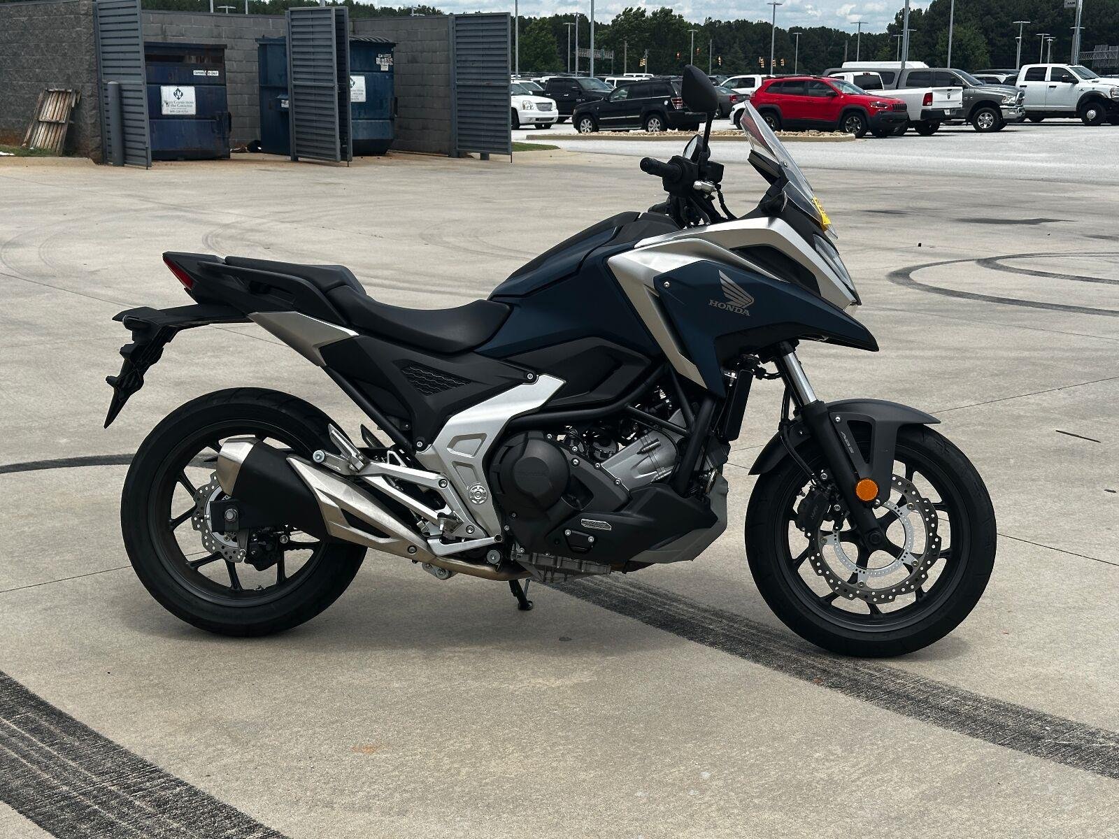 Used 2024 BLUE Honda NC750XX image 5