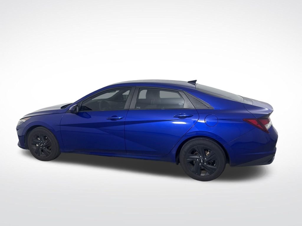 Used 2023 Blue Hyundai SEL image 10