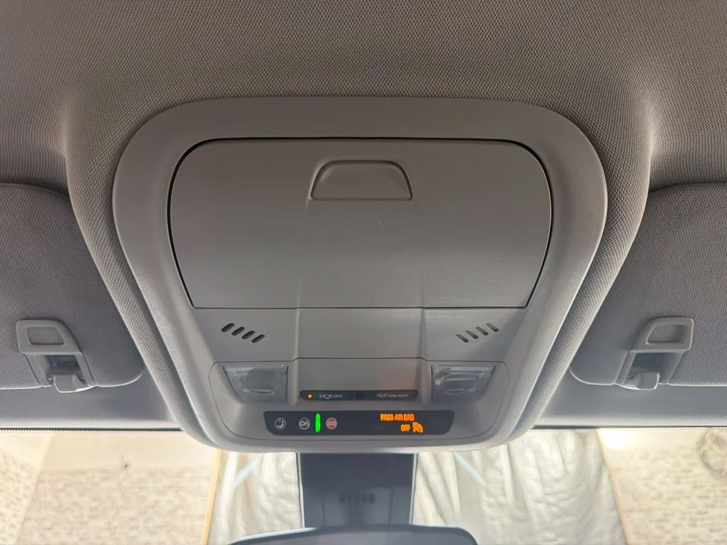 Used 2021 Silver Ice Metallic Chevrolet LT image 30