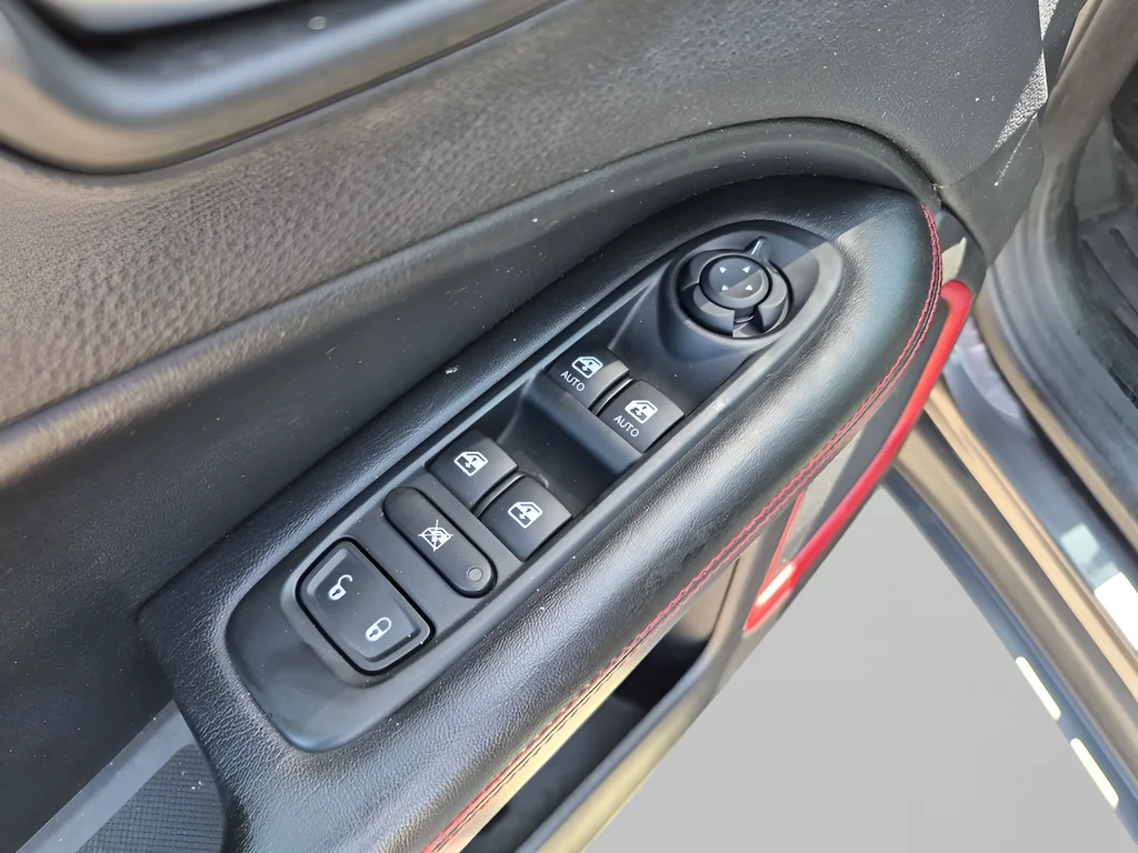 Used 2019 Gray Jeep Trailhawk image 21